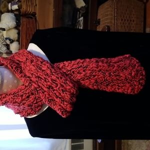 Hand knit unique scarf in wool and nylon fibers.